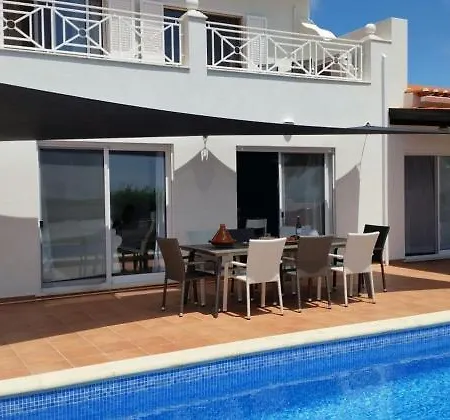 Villa Casa Mamyka Raposeira (Faro)